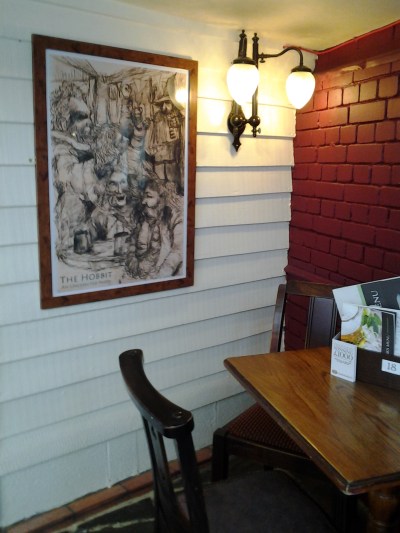 aprilyamasaki.com // A quiet corner at the Eagle and Child pub