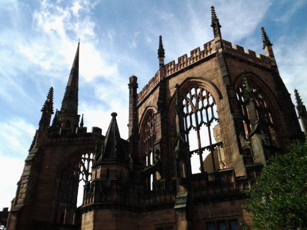 aprilyamasaki.com // Coventry Cathedral ruins aprilyamasaki.com // Coventry Cathedral ruins